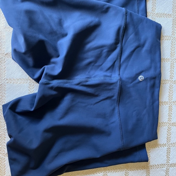 Lululemon 5 leggings bundle - Picture 11 of 12